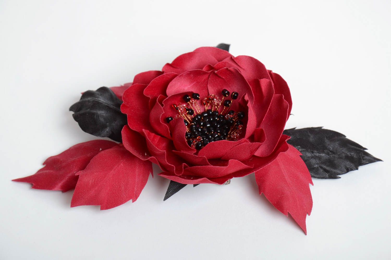 Broche con flor para el pelo original artesanal para mujer amapola roja de tela foto 2