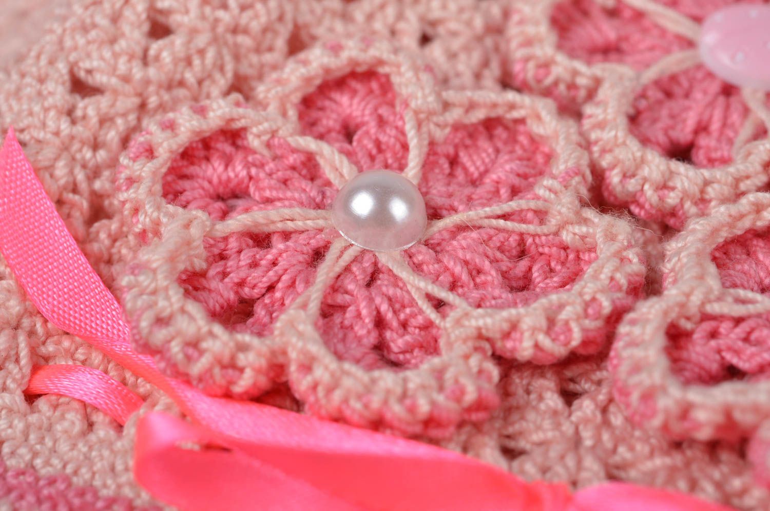 Bonnet fille fait main Bonnet tricot rose en coton avec fleurs Vêtement enfant photo 4