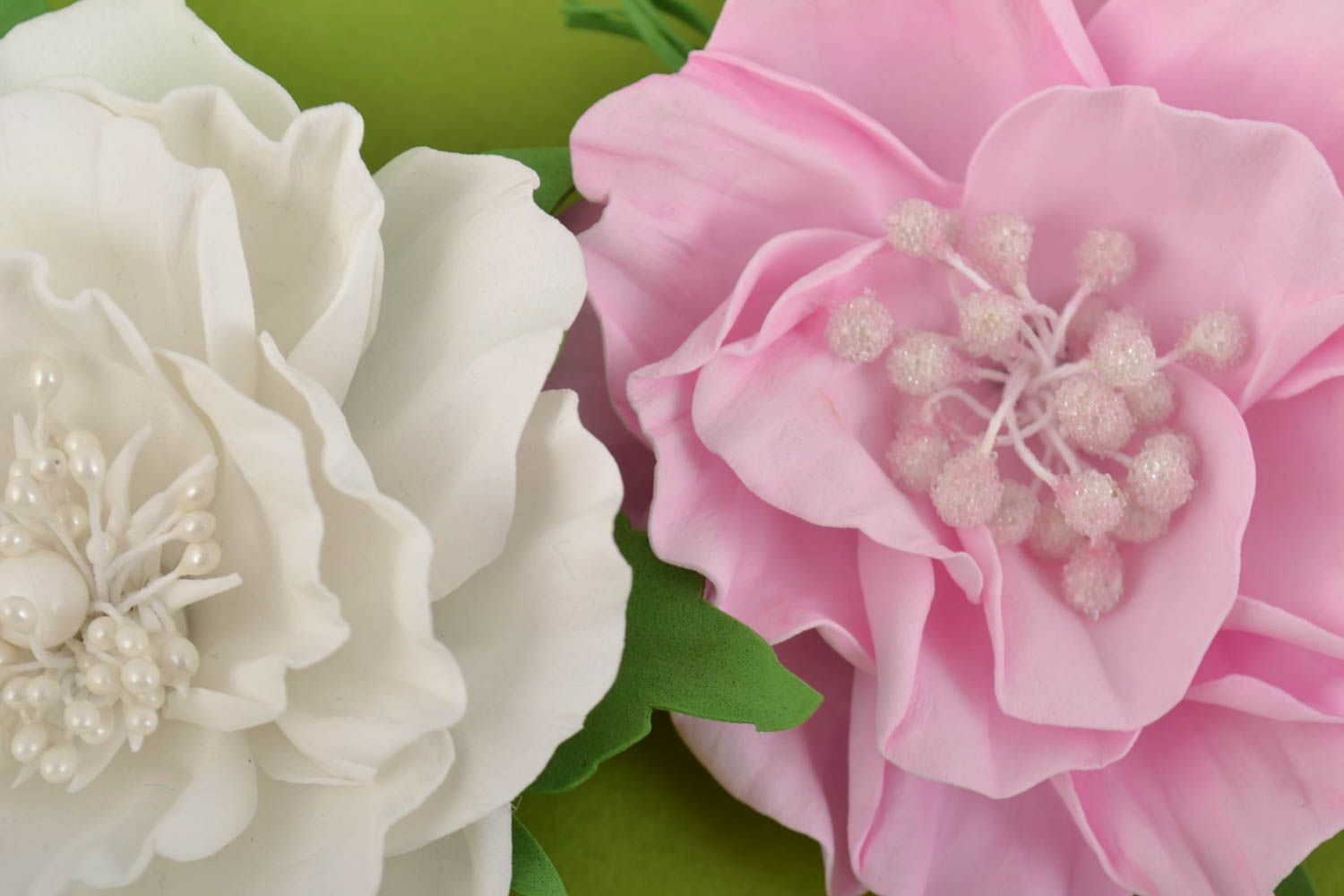 Broche barrette rose et broche blanche faites main fleurs en foamiran 2 pièces photo 7