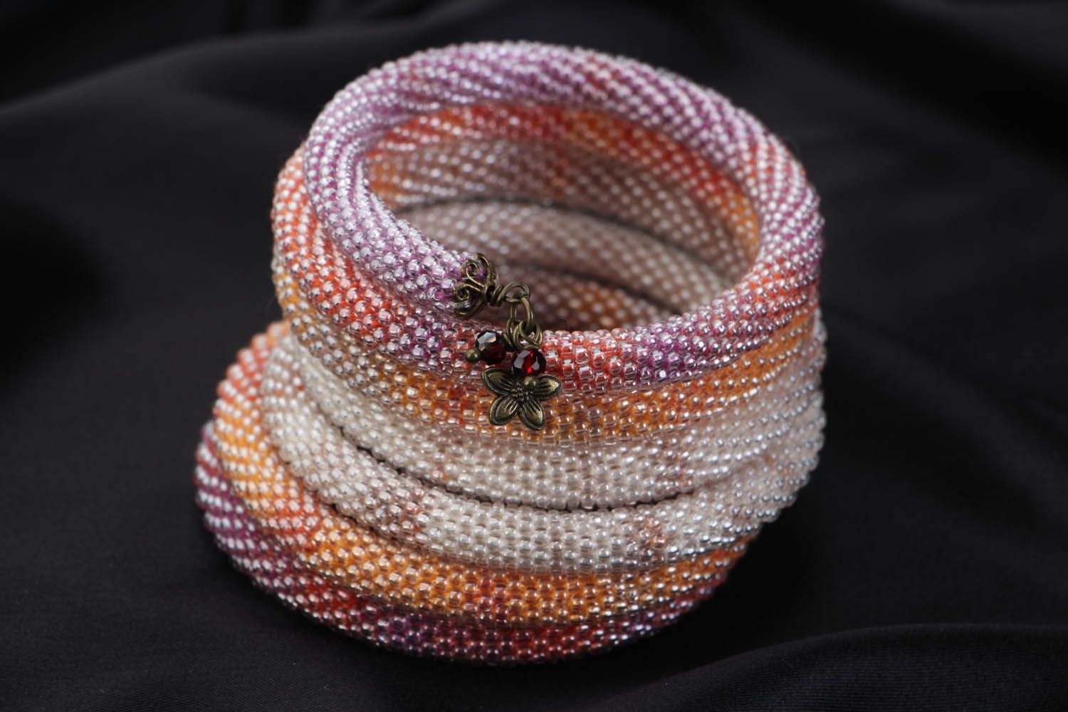 Bracelet fait main en perles de rocailles japonaises Spirale multicolore photo 4