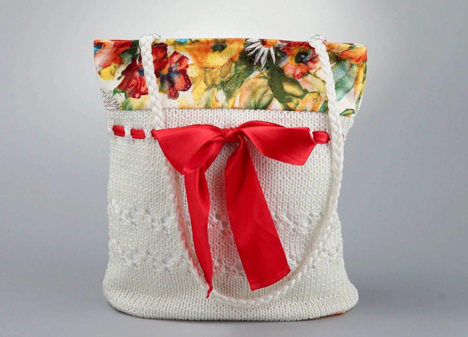 Textile bag with red bow photo 1