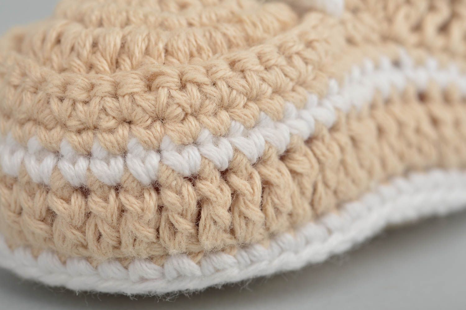Warm handmade crochet baby booties baby bootees design fashion kids ideas  photo 4