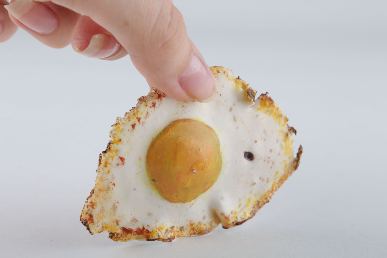Imã para frigorífico decorativo feito à mão em forma dos ovos fritados  foto 5