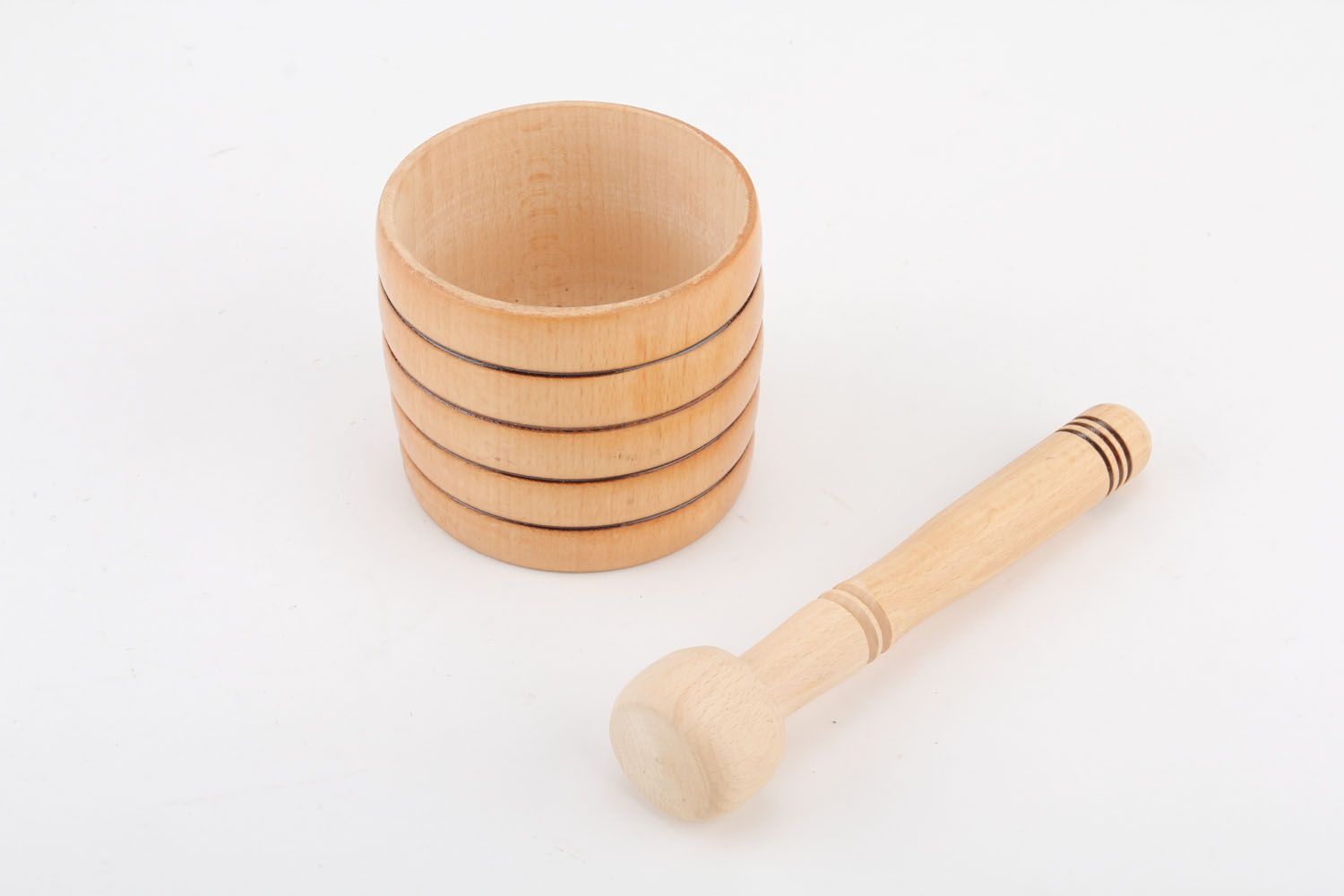 Wooden mortar and pestle photo 2