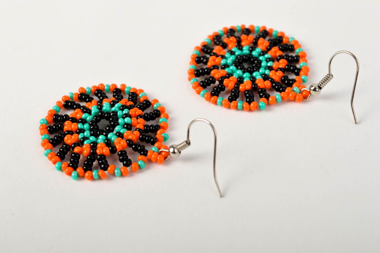 Handmade festive earrings beaded bright earrings unusual colorful jewelry photo 3