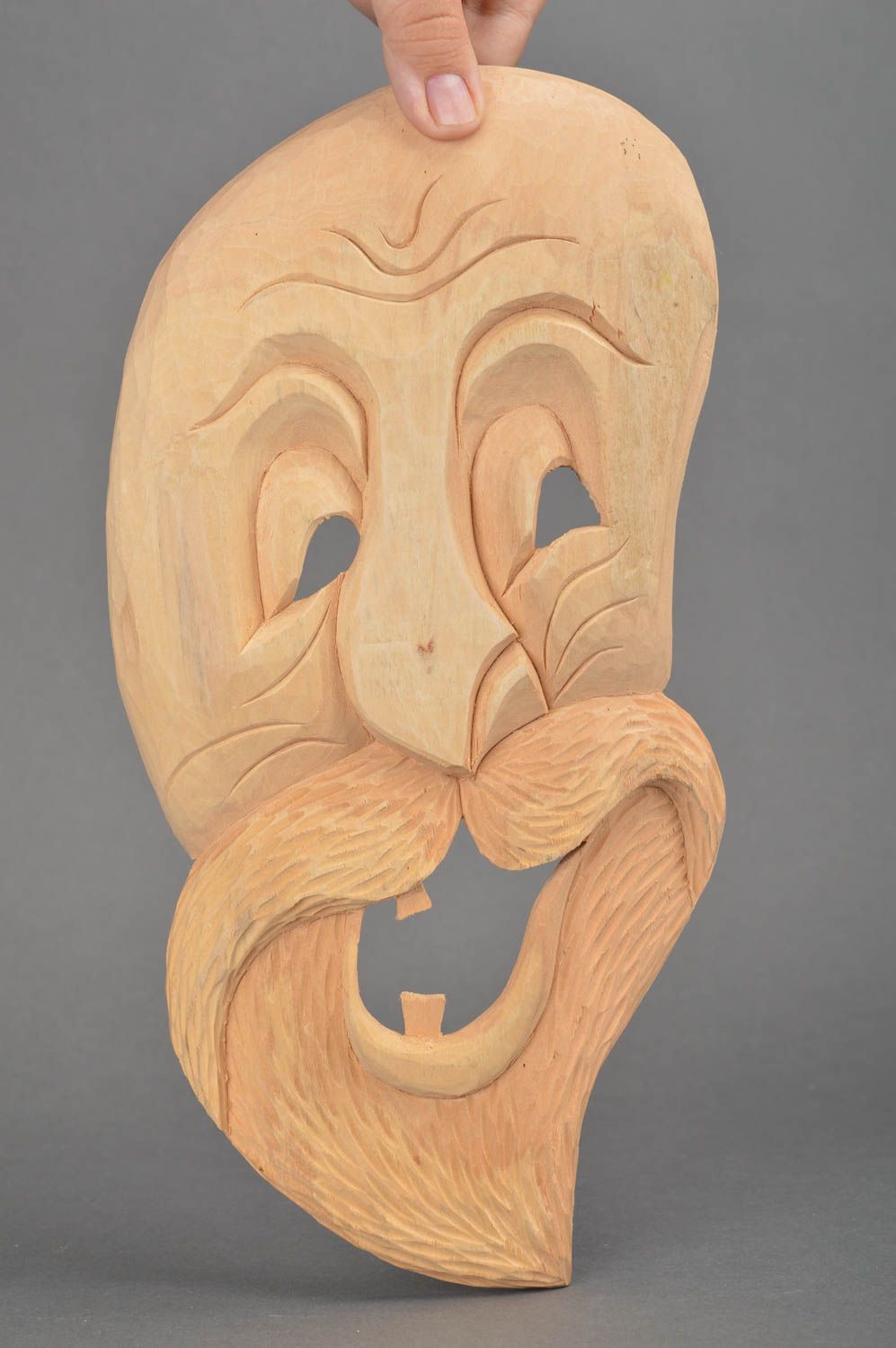 Красивый декор на стену резная маска из дерева ручной работы Бородач смешной фото 5