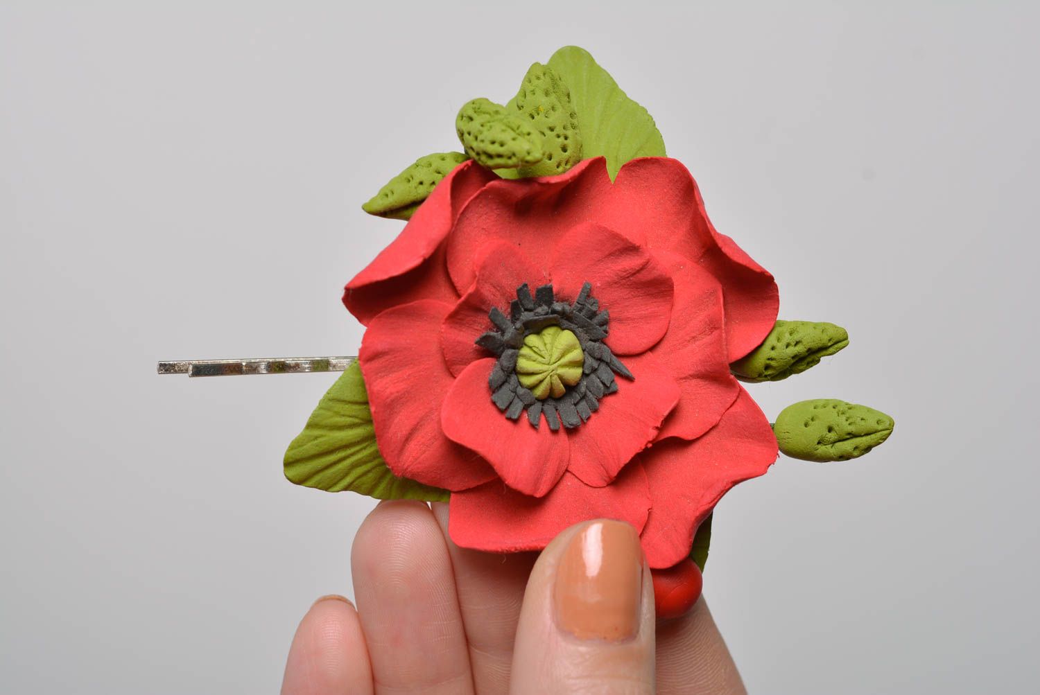 Invisible handmade hairpin with poppy of plastic photo 4