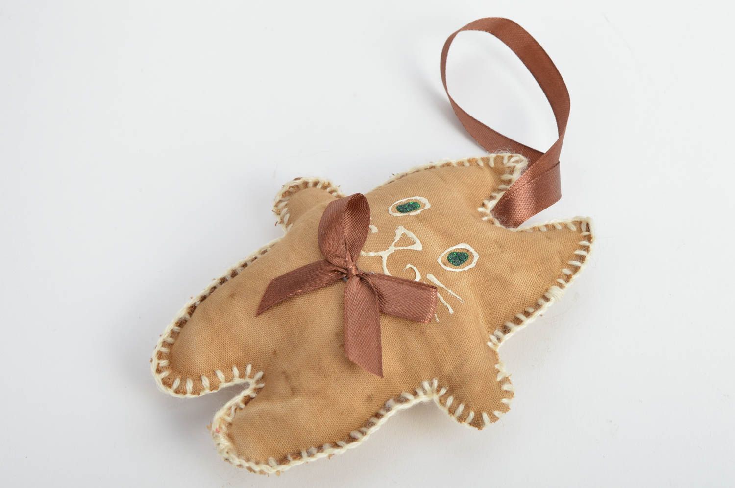 Handmade small brown fabric wall hanging soft toy with eyelet cat with bow photo 3
