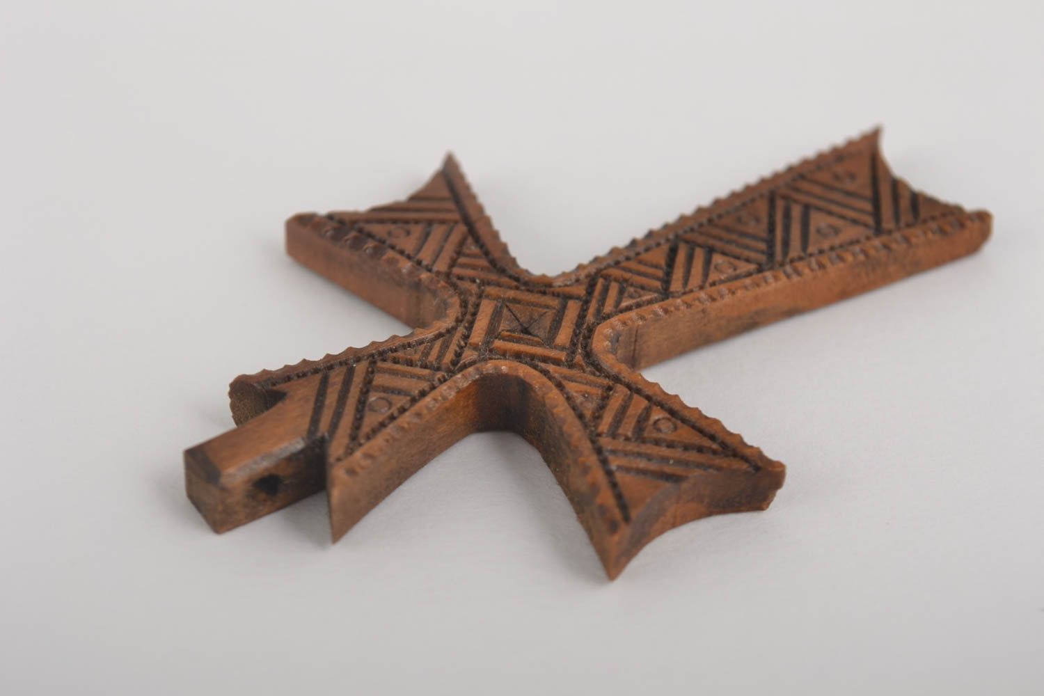 Croce di legno fatta a mano crocetta intagliata originale accessorio bello
 foto 3