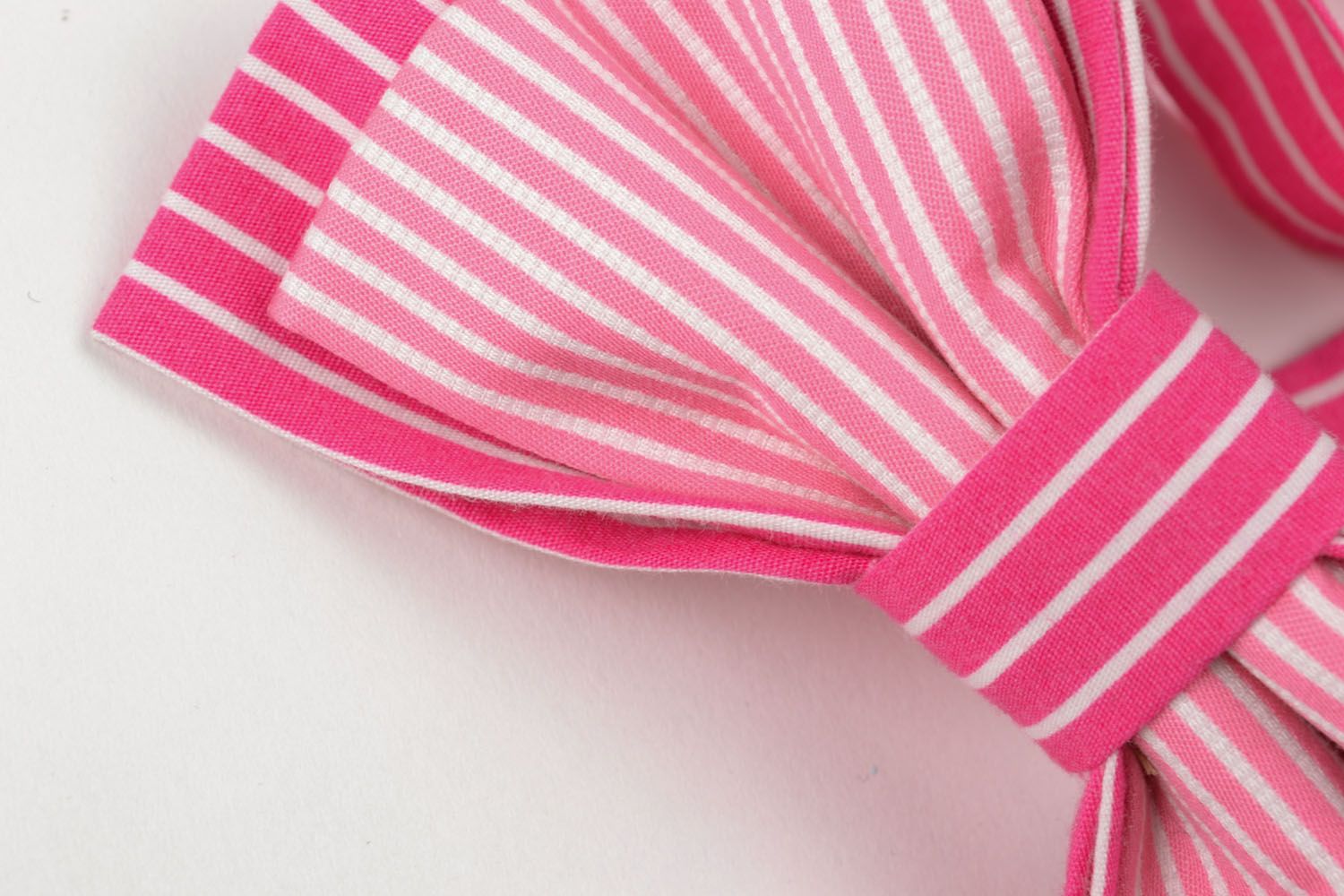 Noeud papillon en tissu de coton couleur rose accessoire original fait main photo 2