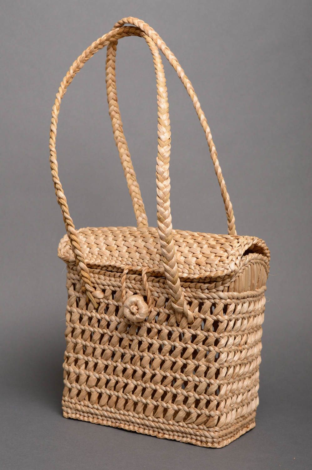 Geflochtene Tasche Korb handmade aus Rohrkolben  foto 1