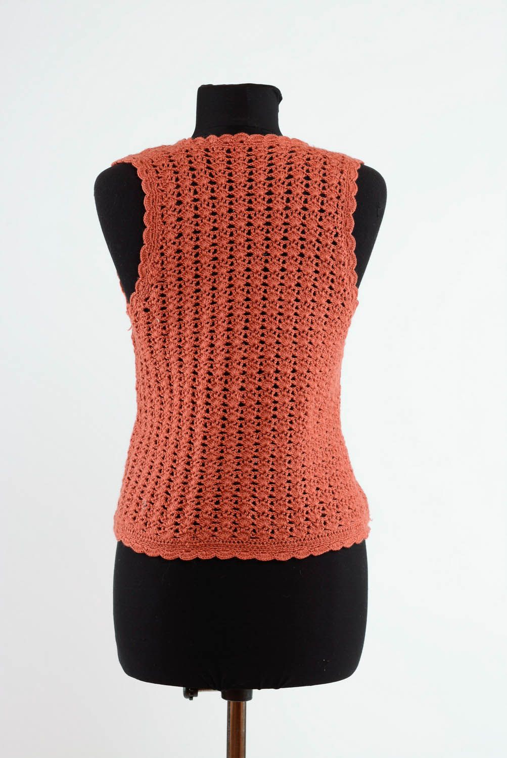 Crocheted vest photo 4
