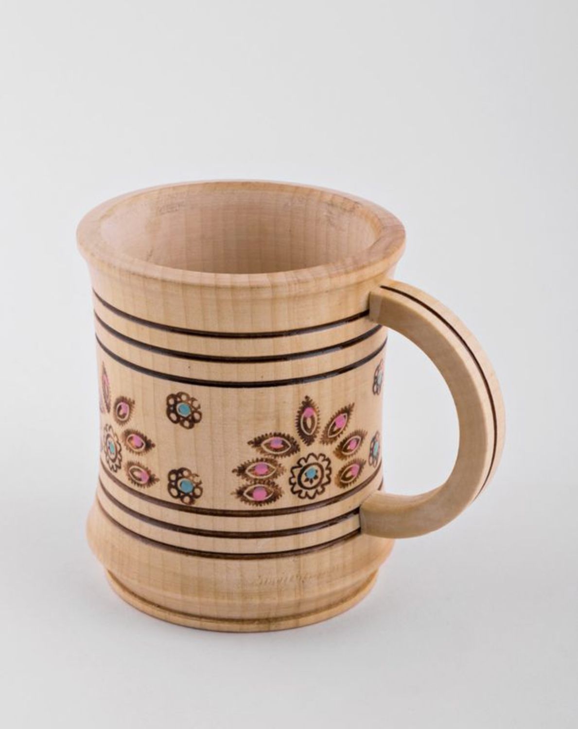 Wooden cup photo 2