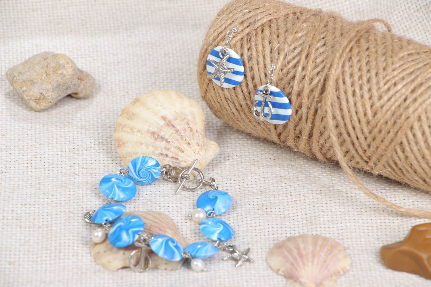 Handmade accessories made of clay stylish set of jewelry earrings and bracelet photo 1