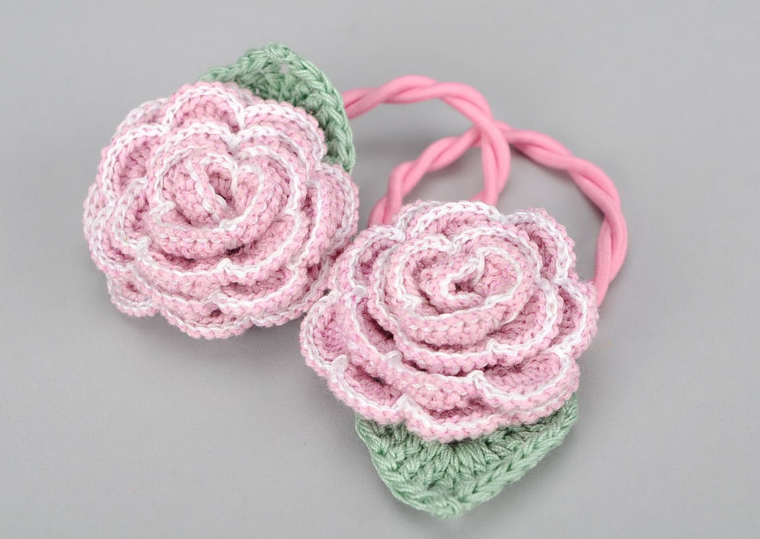 Set of knitted scrunchies Roses photo 2