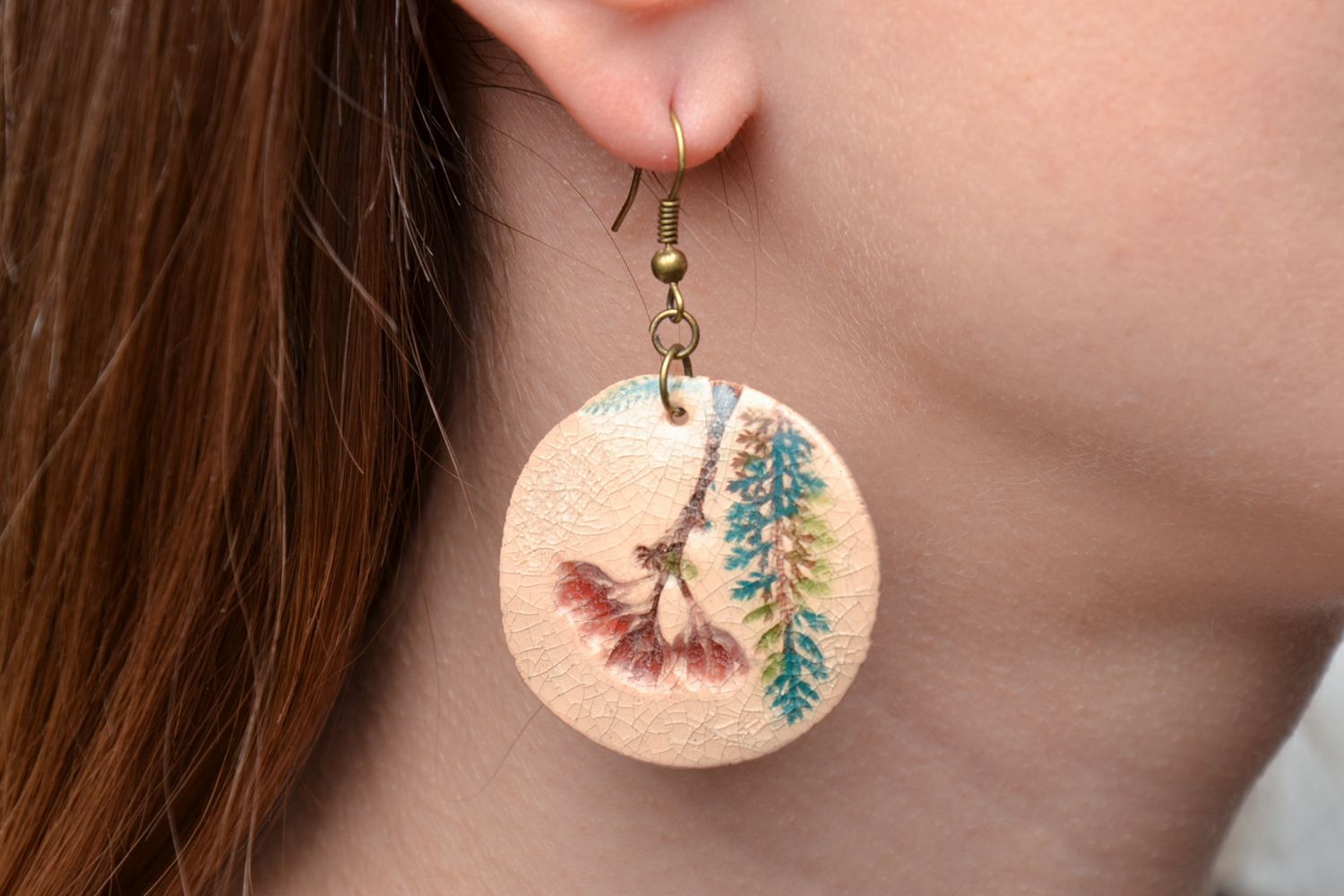 Ceramic earrings with stamp of plants photo 5