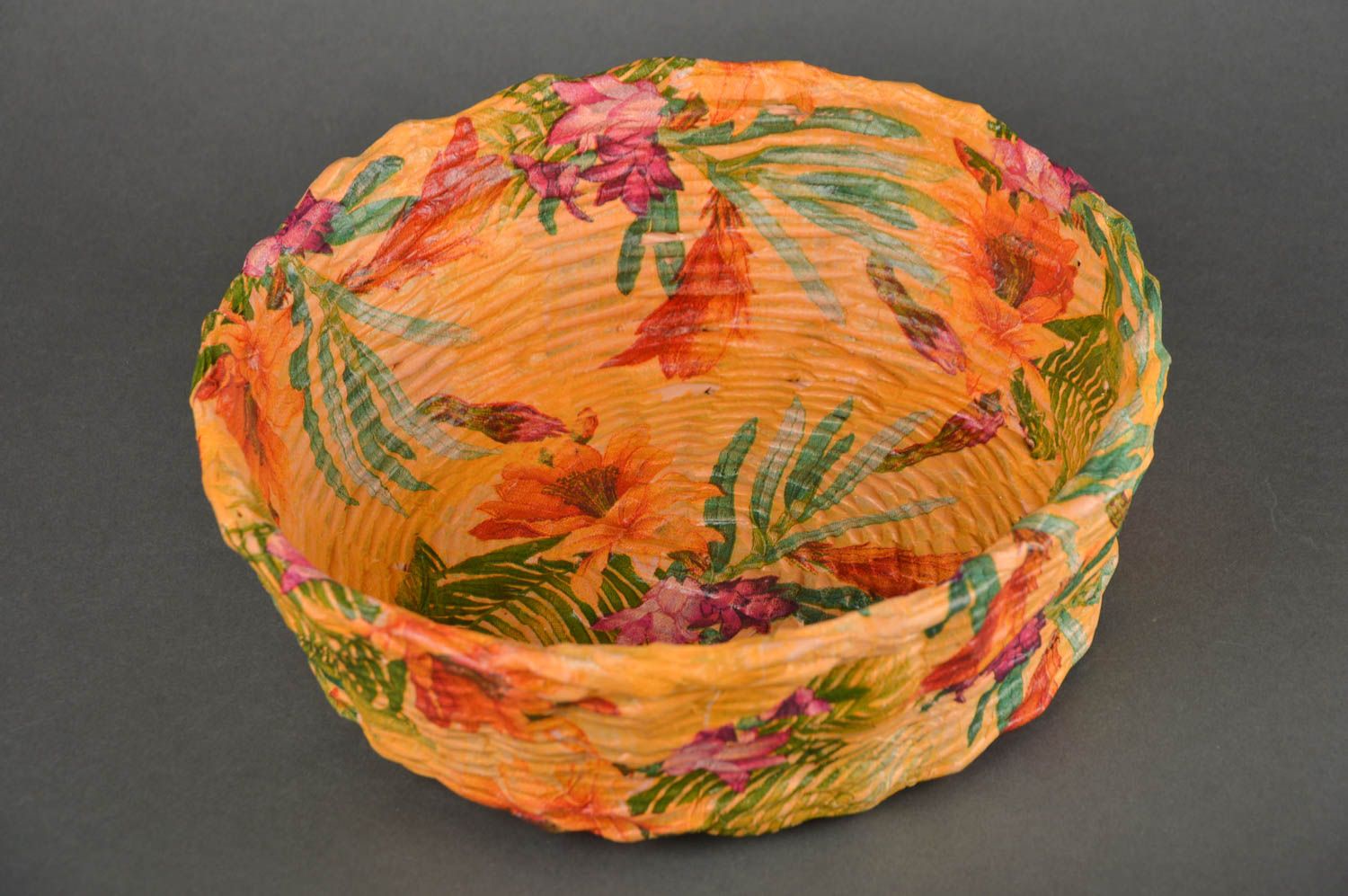 Canasta de pan hecha a mano multicolor elemento decorativo regalo para amigos foto 3