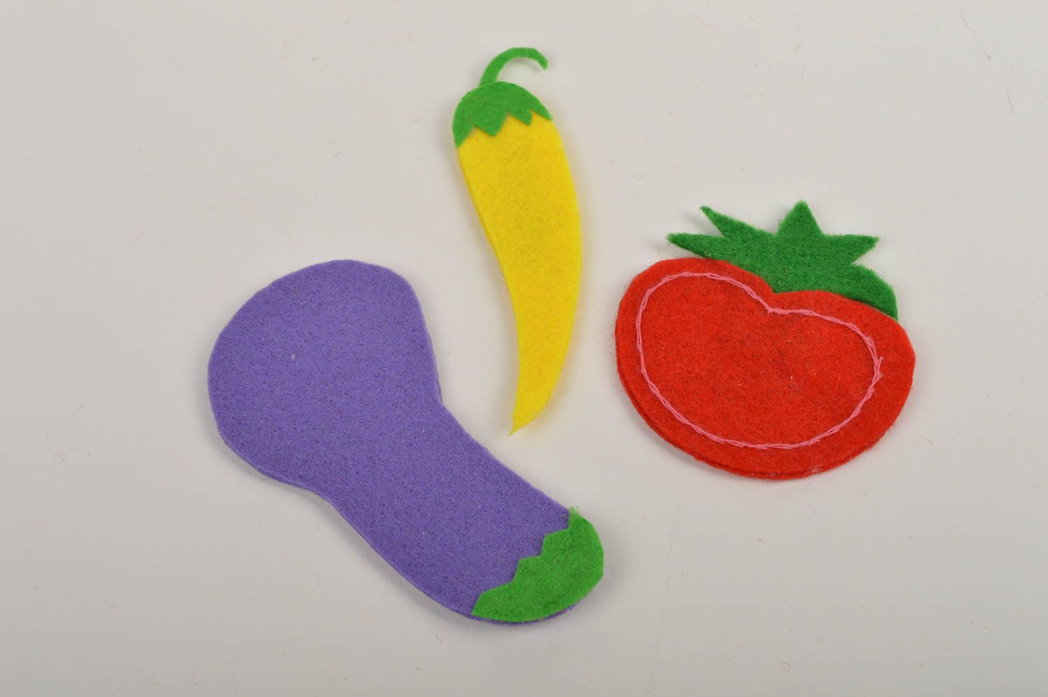 Магниты ручной работы магниты для детей фетровые игрушки в форме овощей 3 шт фото 3