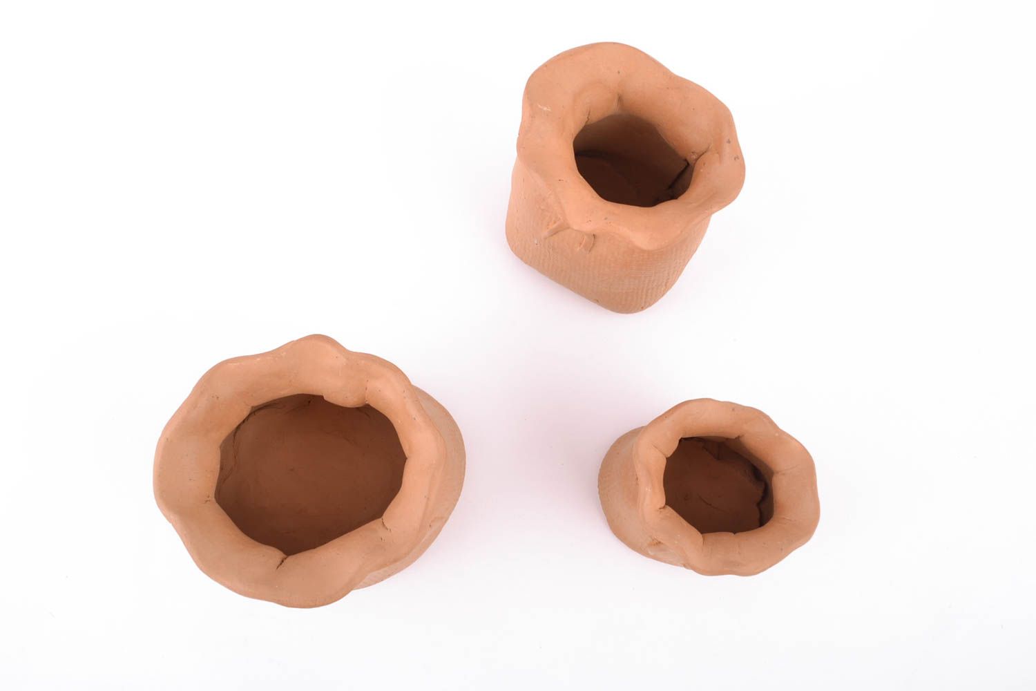 Petits pots de cuisine en céramique bruns faits main originaux 3 pièces  photo 3