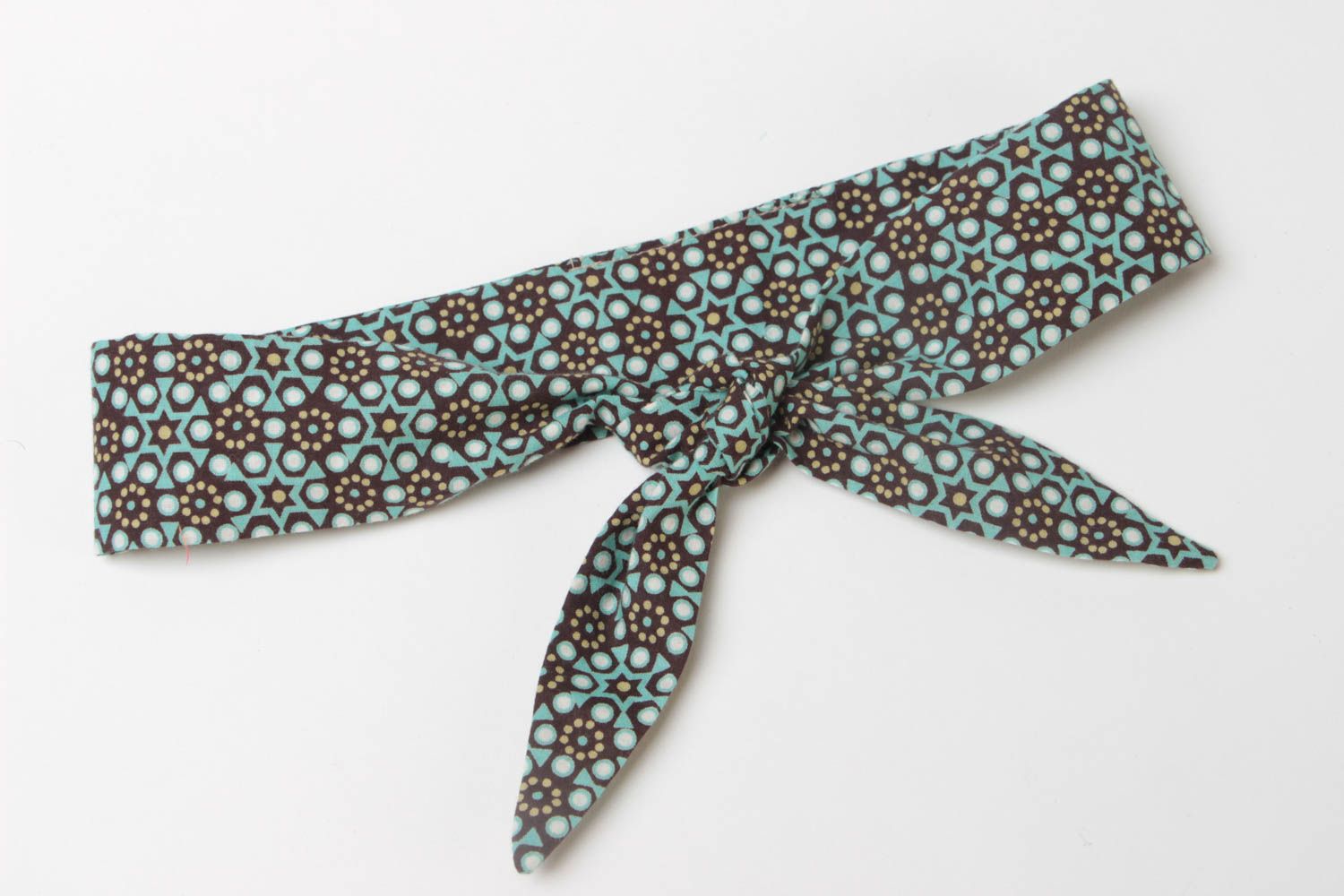Гибкая повязка на голову из ткани с бантиком цветная красивая модная хэнд мейд фото 3