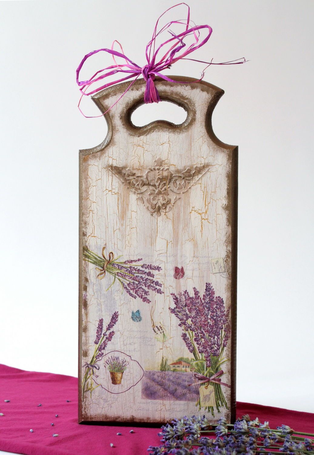 Decorative cutting board with lavender photo 1