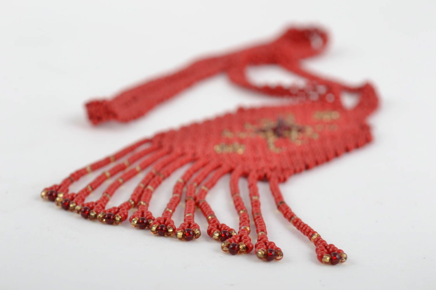 Авторское ожерелье из чешского бисера яркое красное длинное ручной работы фото 3