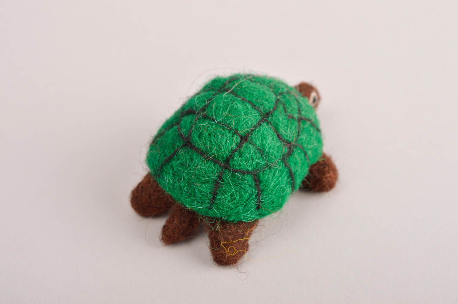 Peluche tortue fait main Jouet en laine Cadeau enfant original Déco de chambre  photo 4