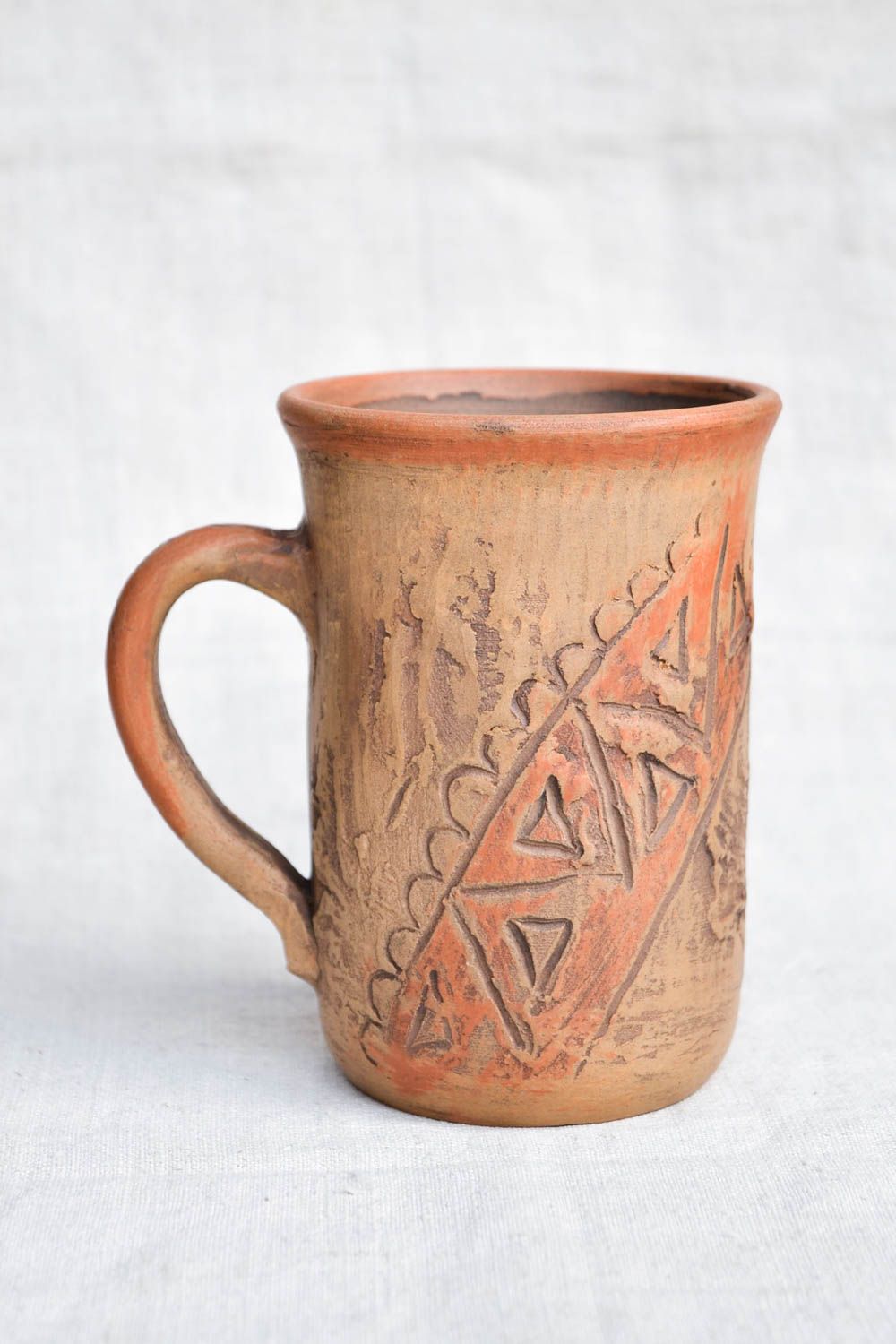 XL clay tall rustic style cup in brown and olive color with handle and triangle pattern photo 4