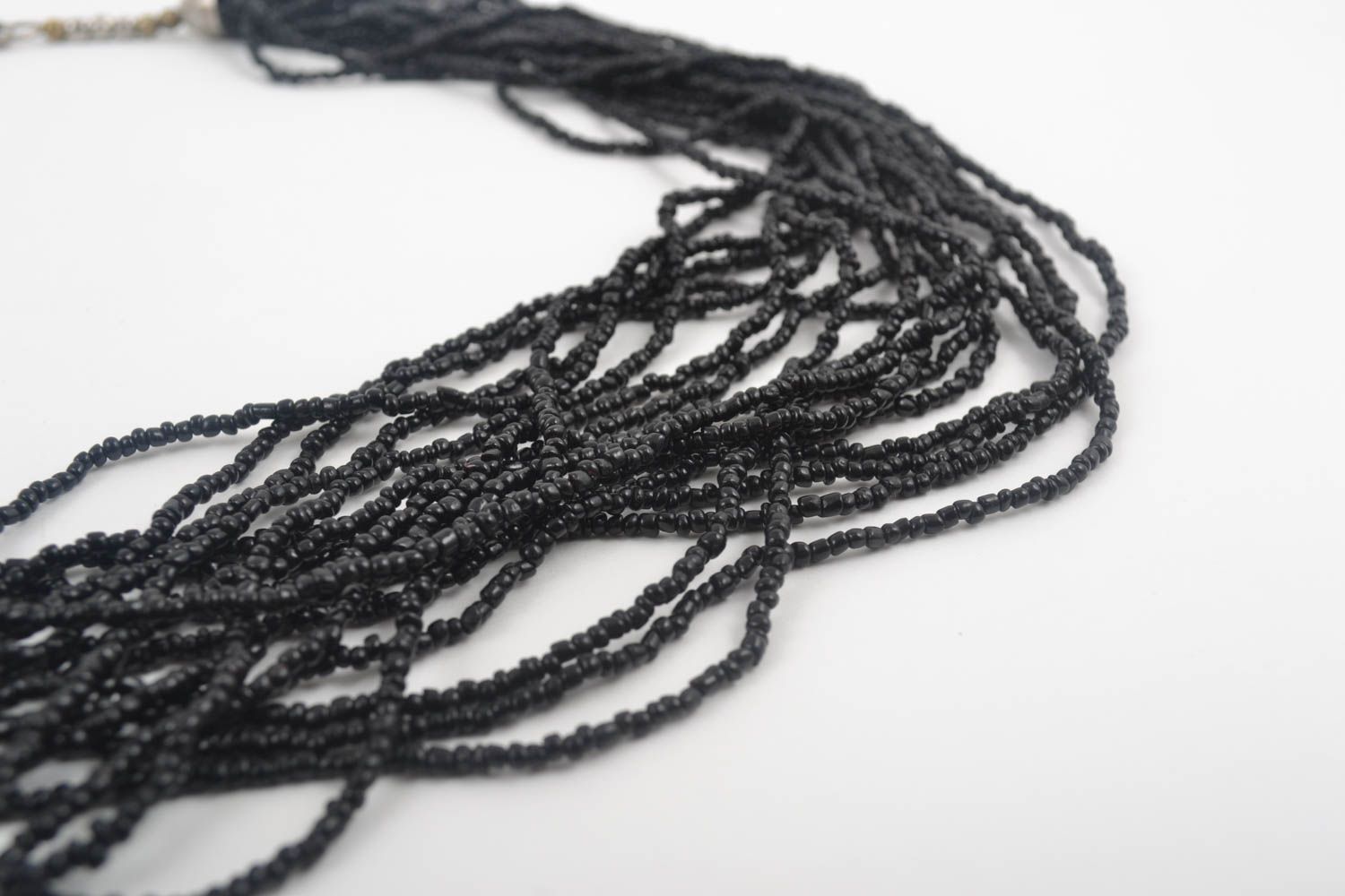 Collier noir Bijou fait main multirang en perles de rocaille Accessoire femme photo 3