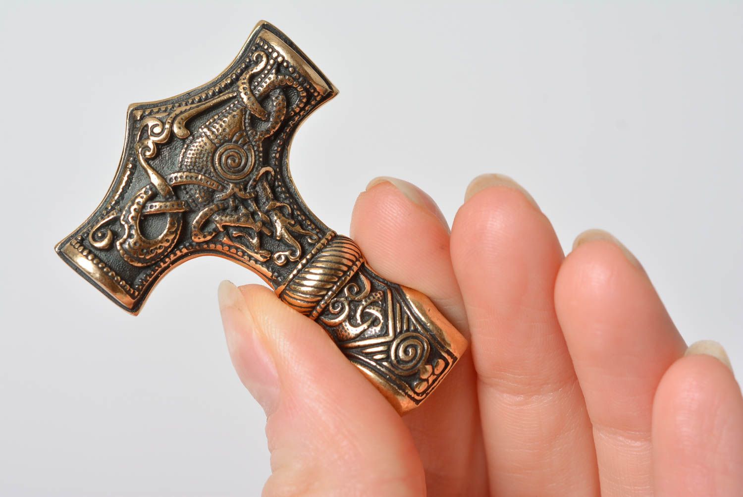 Beautiful handmade design bronze neck pendant or bracelet charm Hammer of Thor photo 3