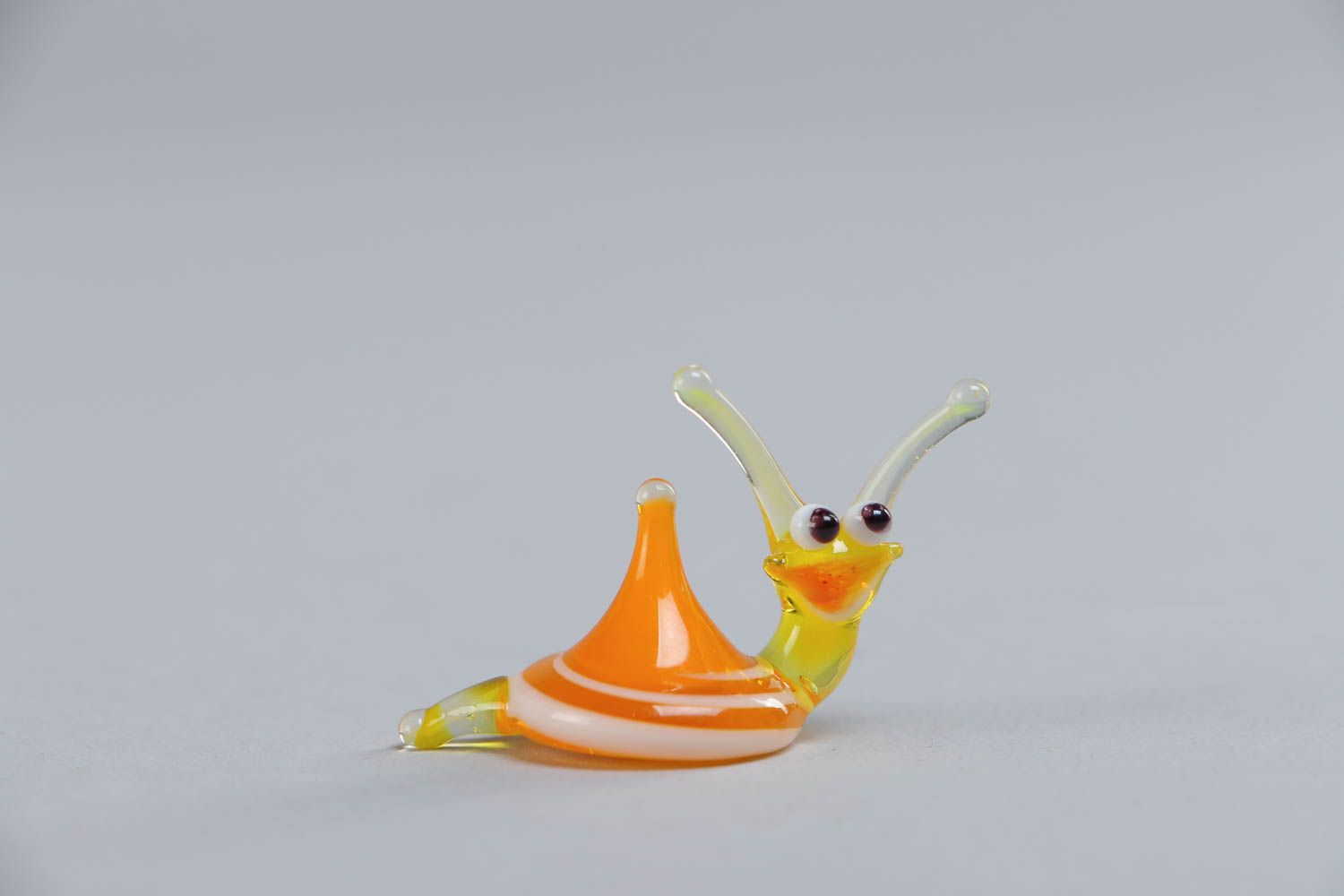 Handmade collectible lampwork glass miniature animal figurine of tiny snail photo 2