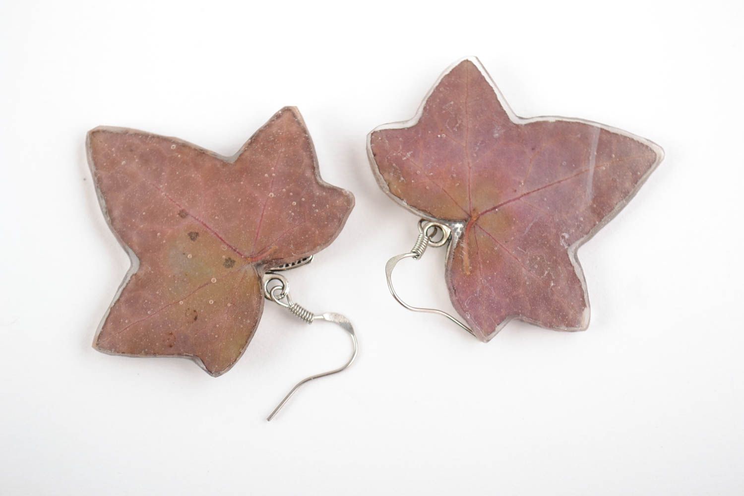 Handmade elegant designer dangle earrings with leaves in epoxy resin photo 3