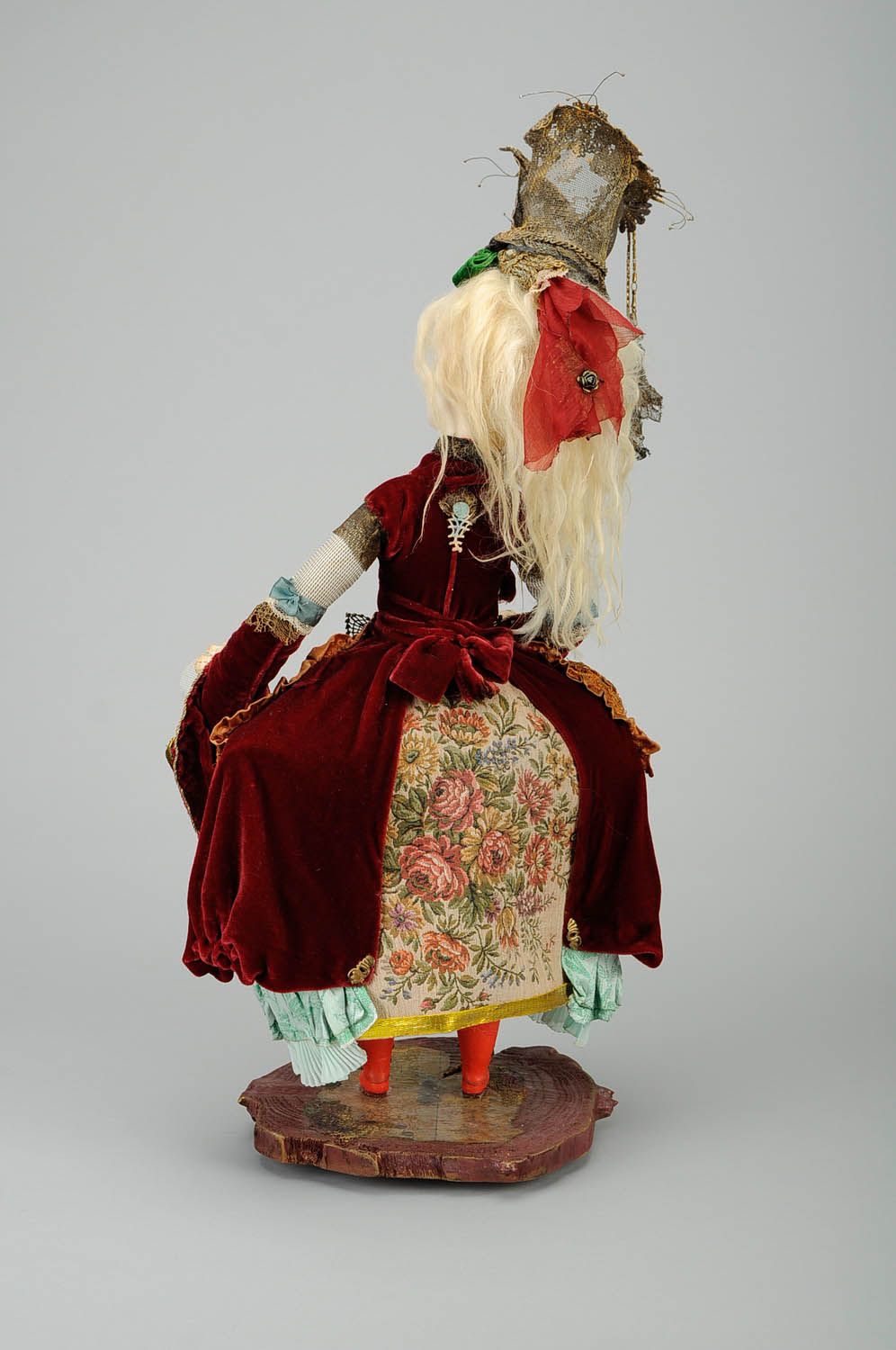 Künstlerische Puppe Gobelin-Prinzessin    foto 5
