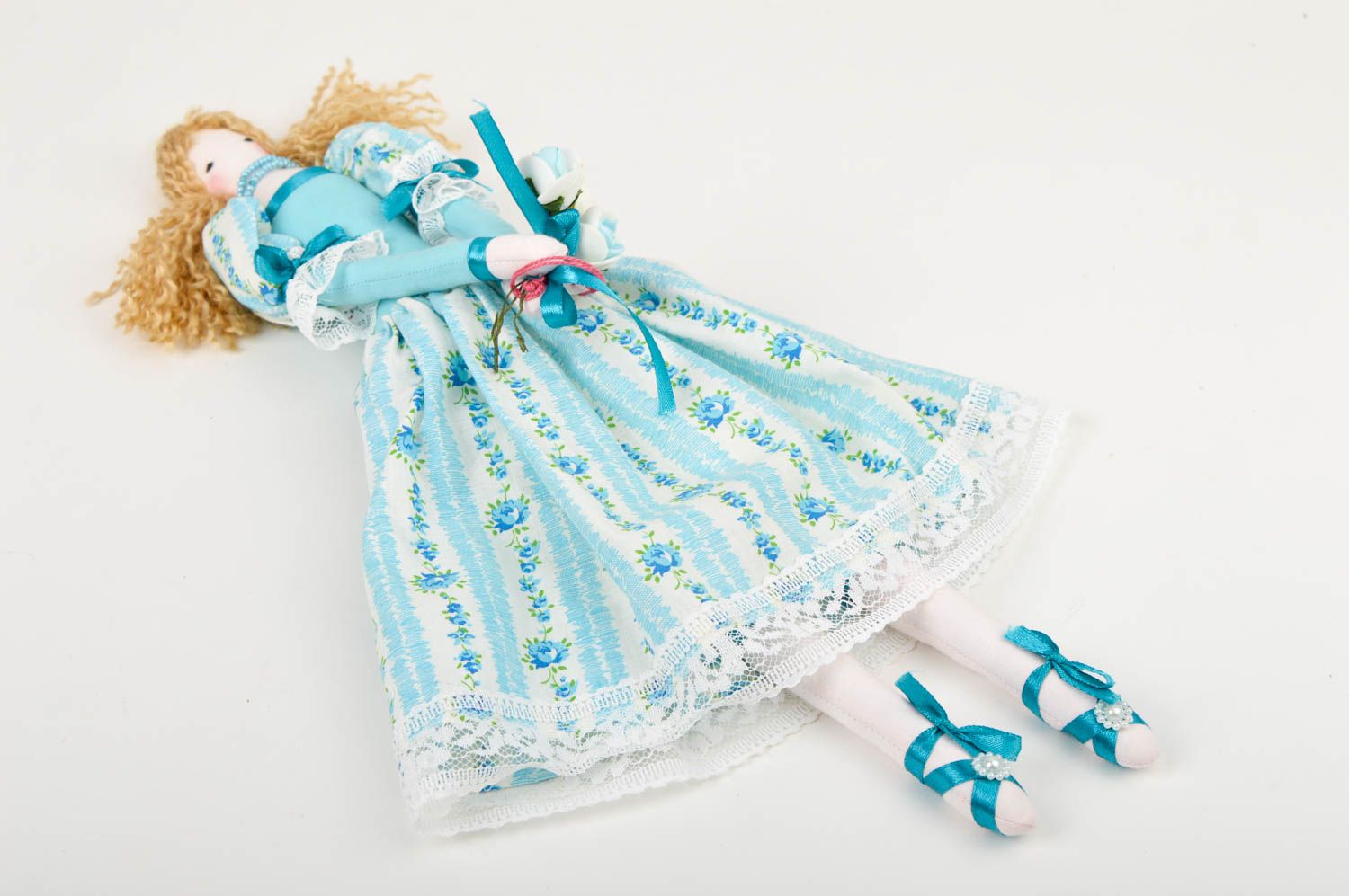 Juguete artesanal de algodón muñeca de peluche regalo original para niña o amiga foto 4