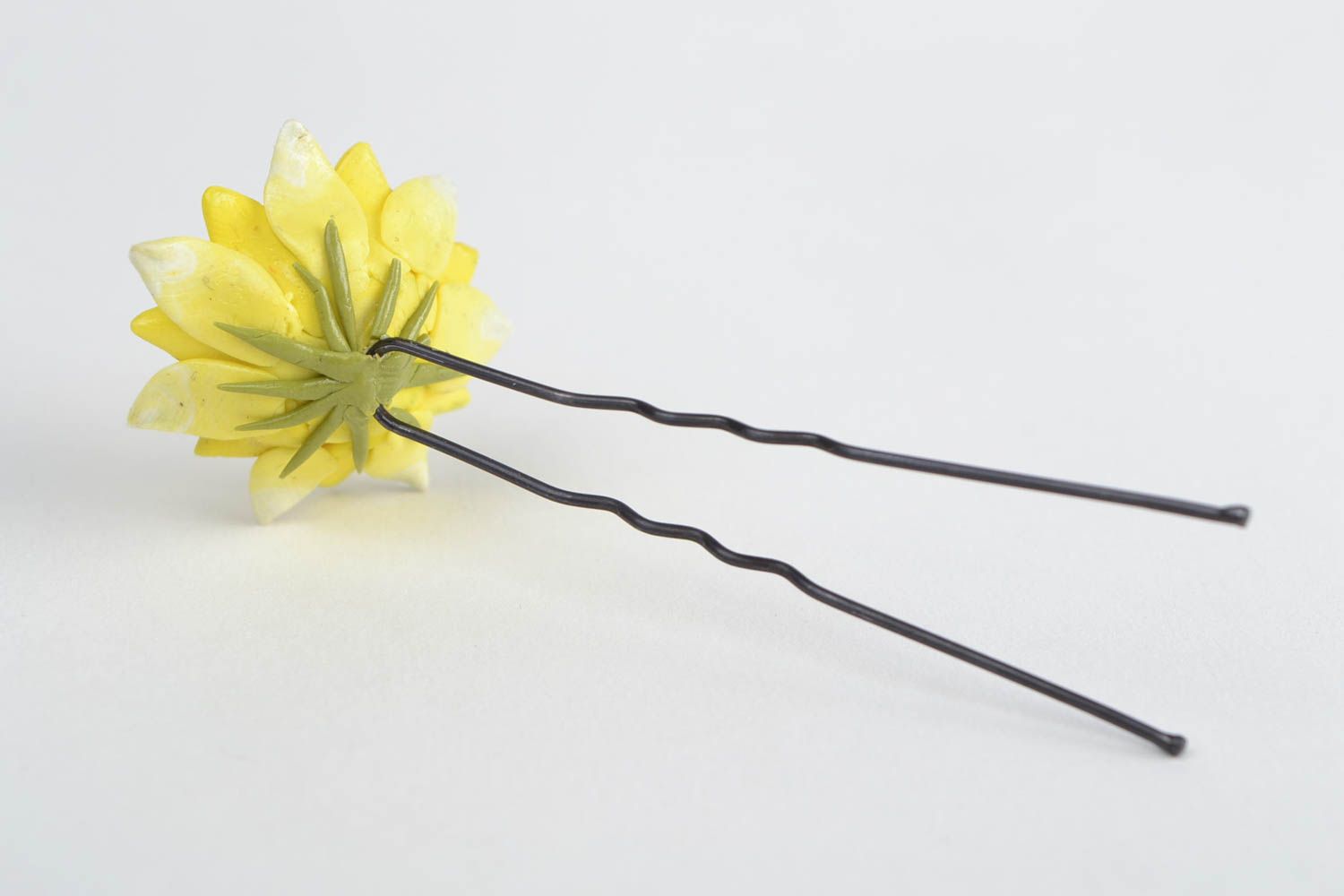 Grelle gelbe Haarnadel mit Blume aus Polymerton handmade Schmuck Chrysantheme  foto 4
