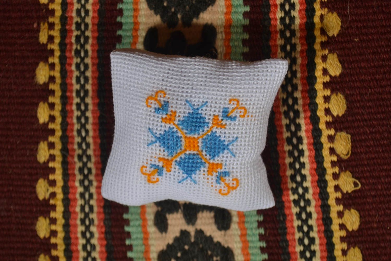 Handmade pincushion sewing accessories pin cushion embroidery supplies  photo 1