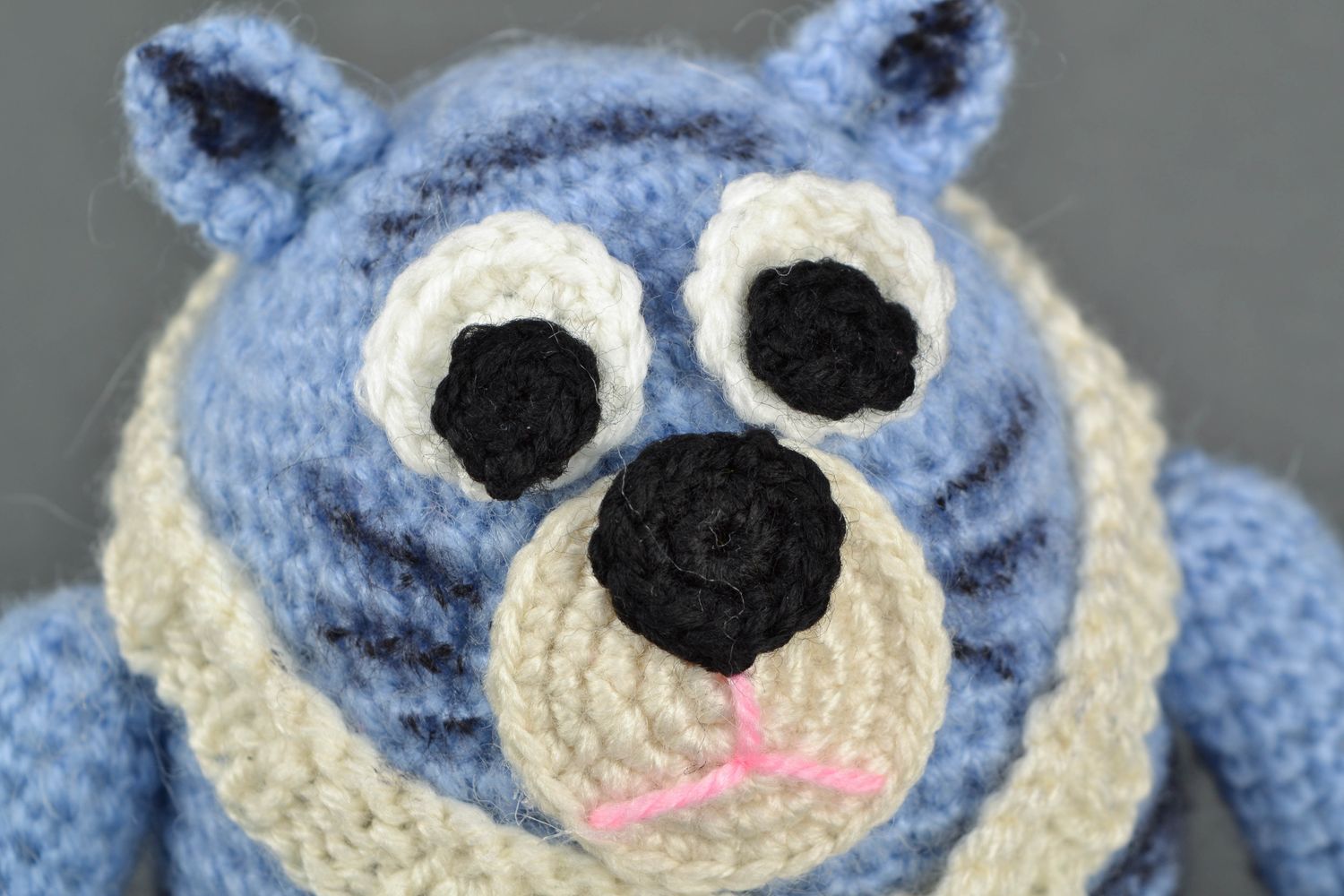 Doudou tricoté Petit chat bleu photo 3
