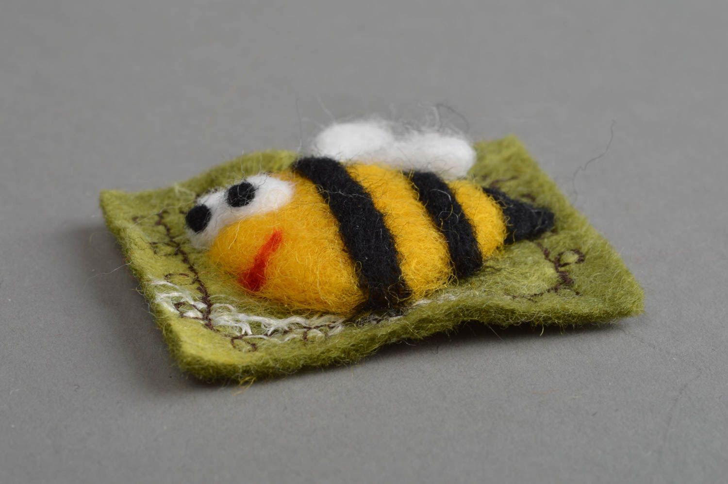 Kühlschrank Magnet Biene aus Wolle von Handarbeit für Kinder Geschenk handmade foto 2