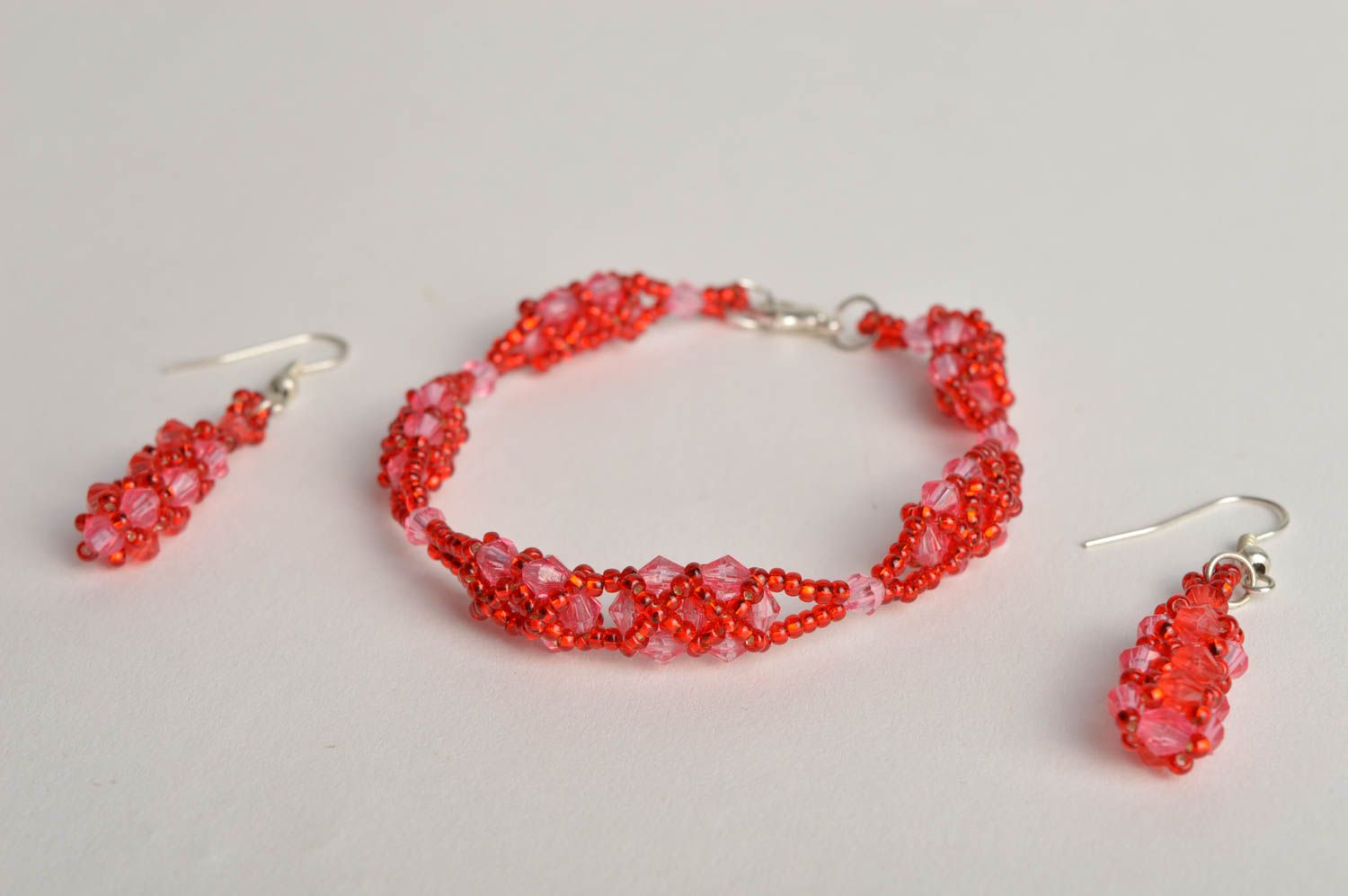 Handmade red designer earrings female wrist bracelet elegant jewelry set photo 4