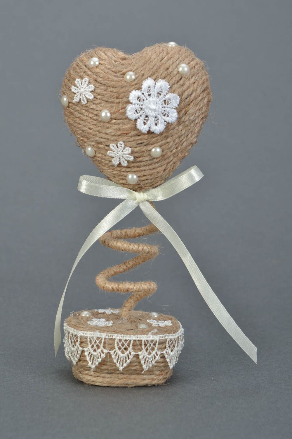 Handmade small heart-shaped beige interior decorative tree topiary with beads photo 3