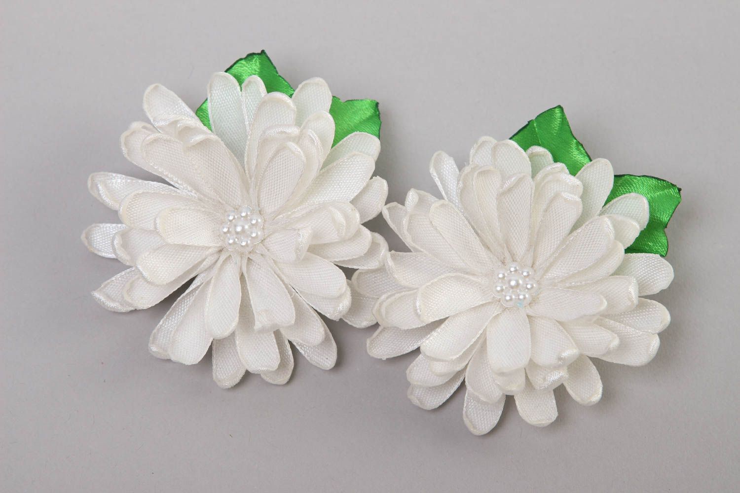 Handmade designer accessories 2 white flower hair clips stylish hair clips photo 2