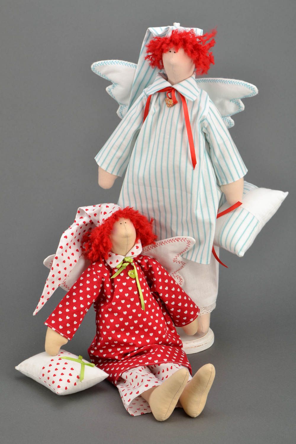 Bambola bella in stoffa fatta a mano pupazzo tessile originale angelo
 foto 3