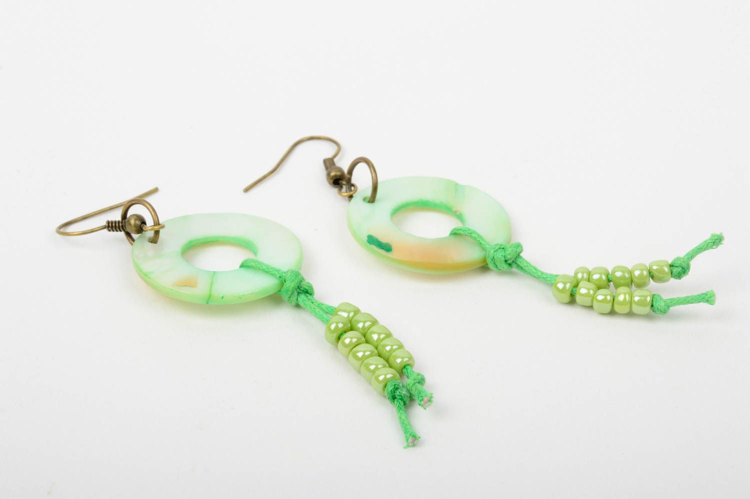 Handmade Ohrringe für Damen Schmuck Ohrhänger ausgefallener Ohrschmuck toll grün foto 3