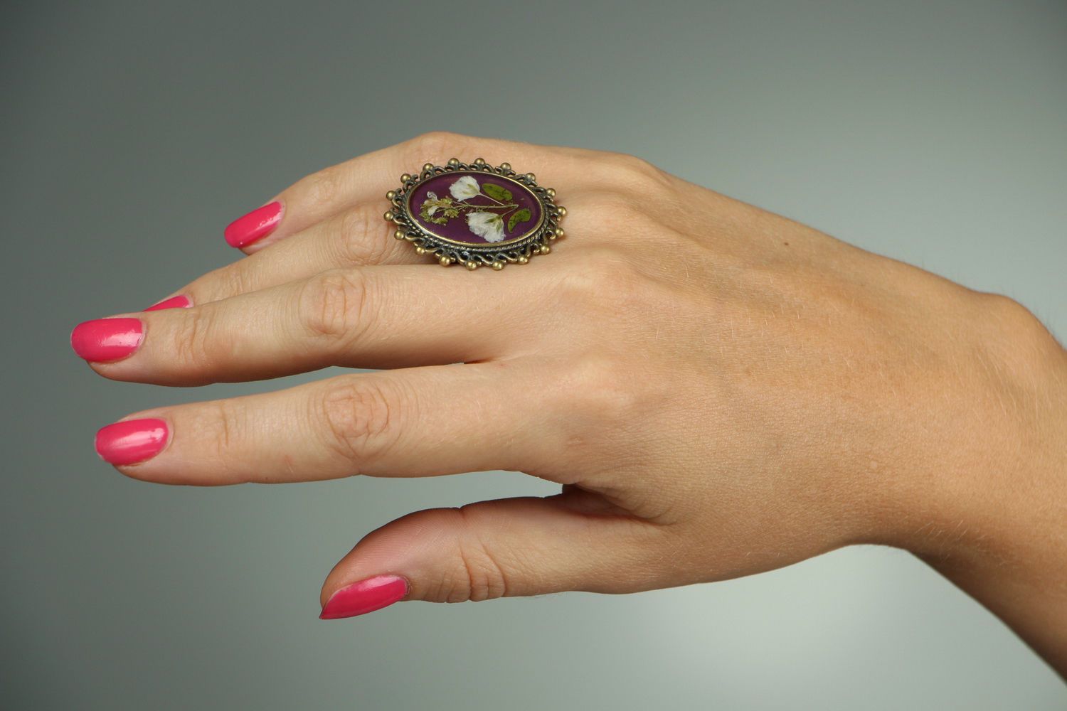 Handmade Ring in Braun Blumenkomposition foto 4