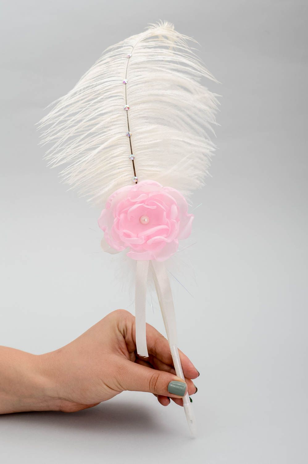 Esfero artesanal con flor rosada accesorio para boda bolígrafo para boda foto 5