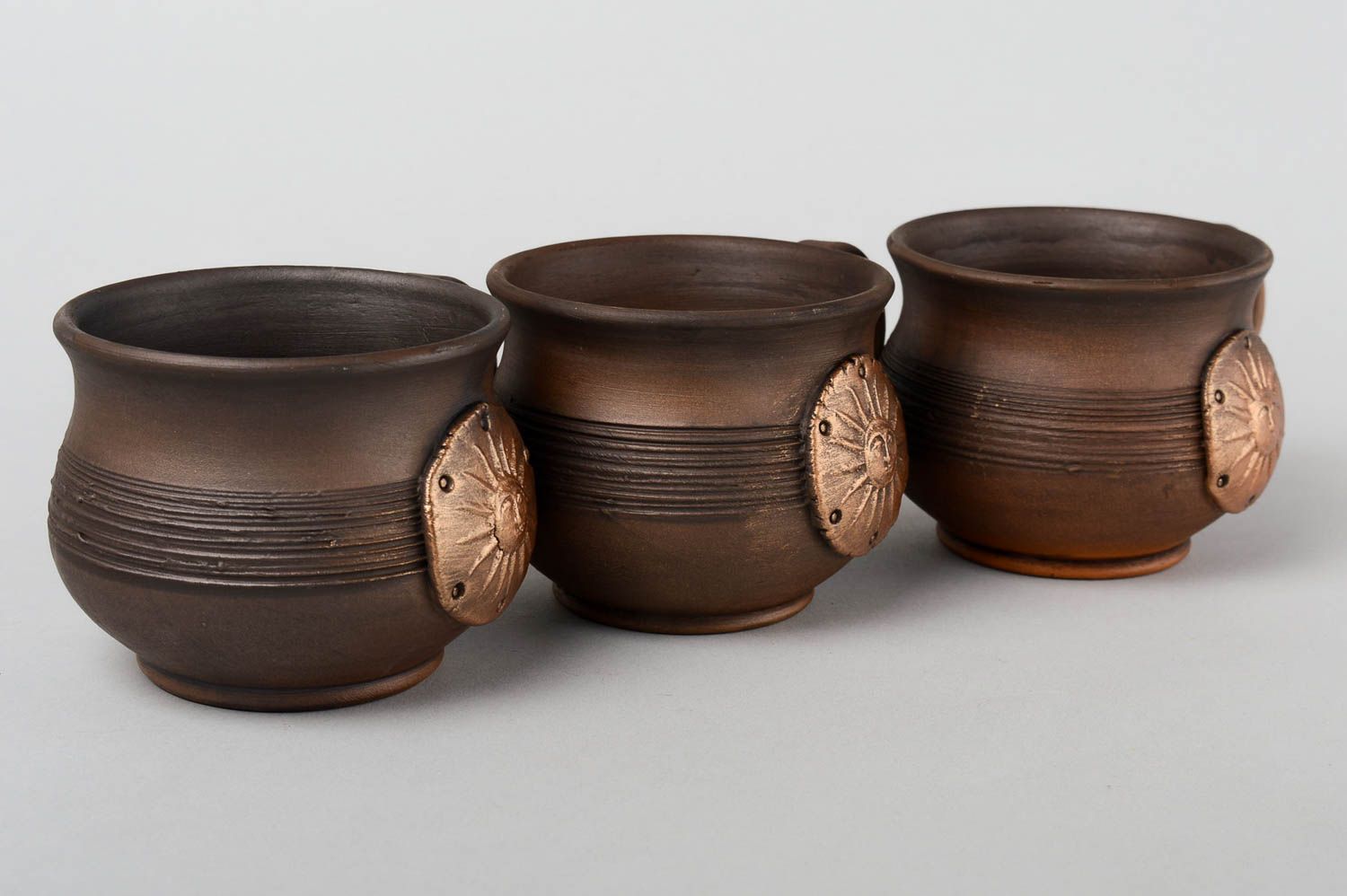 Tazas originales hechas a mano de arcilla accesorios de cocina vasijas de barro foto 2