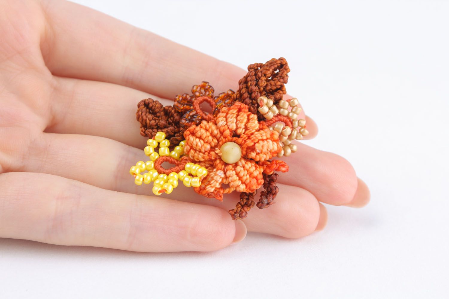 Small woven brooch  photo 4
