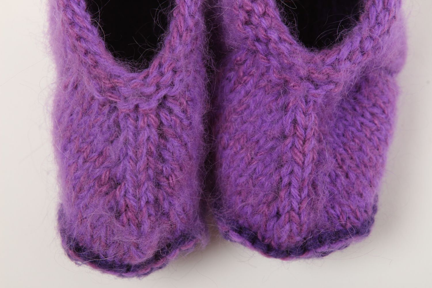 Beautiful handmade knitted slippers warm baby slippers house shoes gift ideas photo 2
