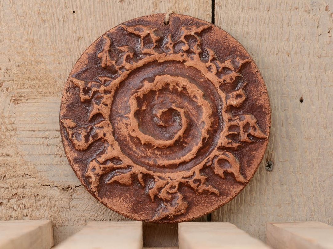 Decorative plate Spiral photo 1