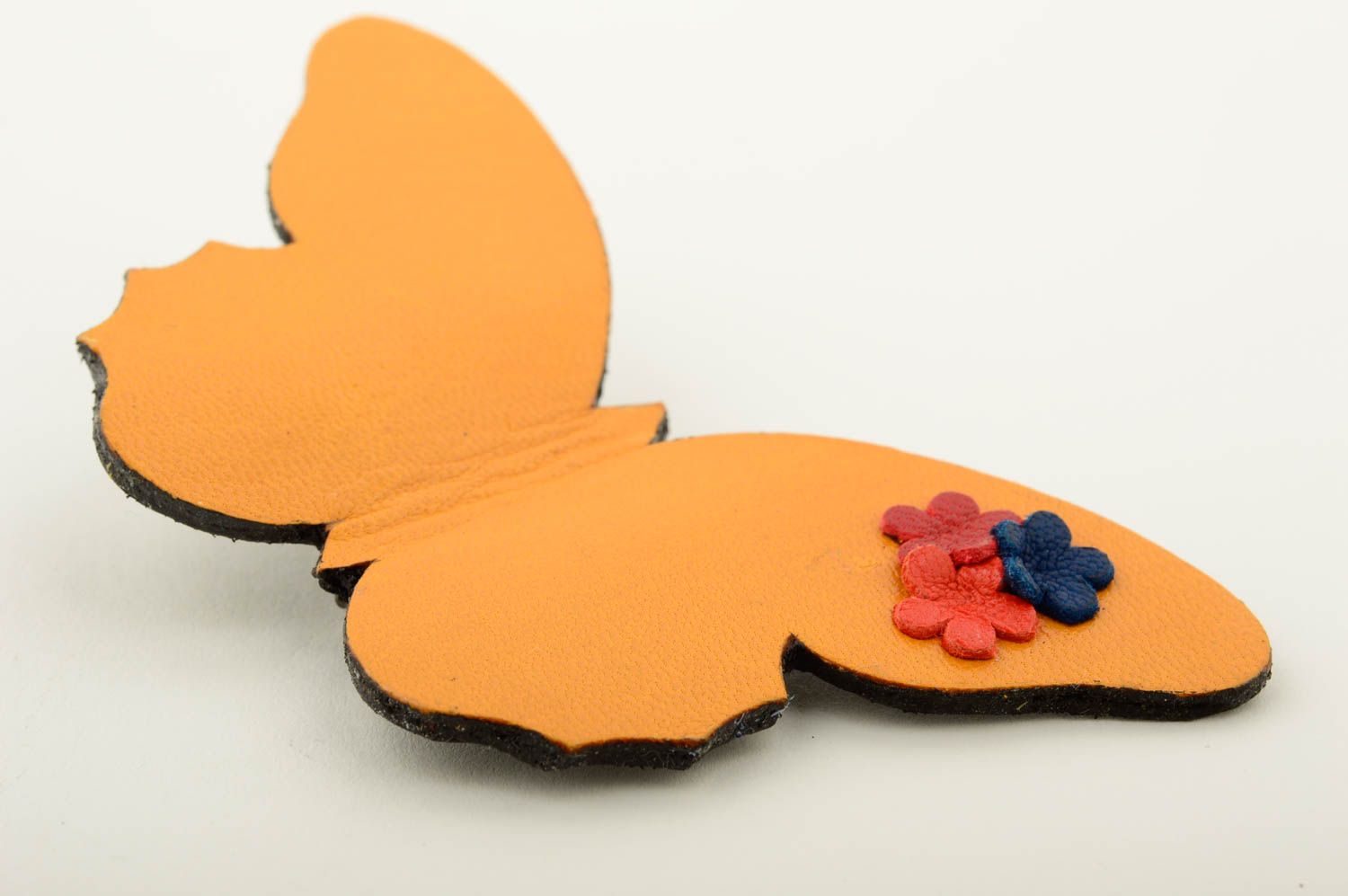 Брошь из кожи ручной работы красивая брошь оранжевая авторская бижутерия Бабочка фото 3
